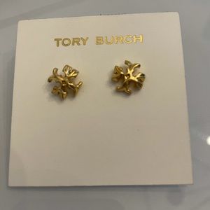 New with tags!  Roxanne double stud earrings